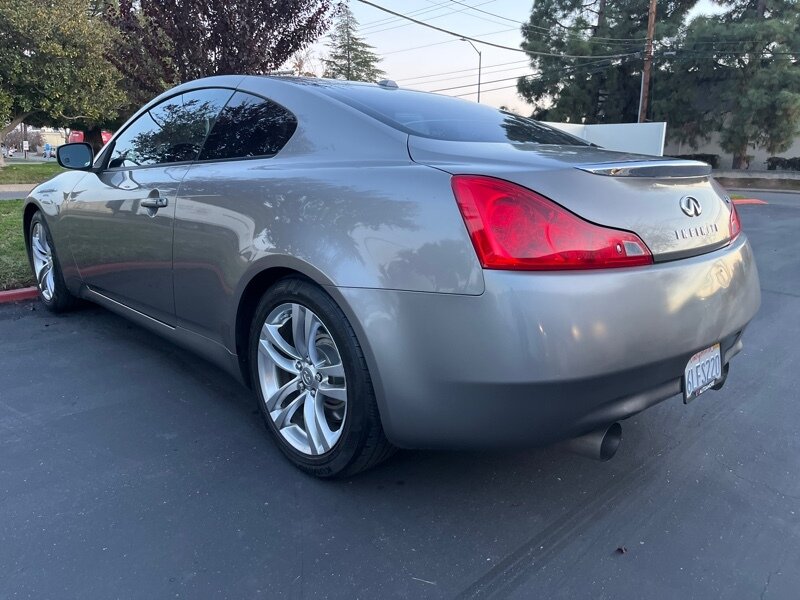 2009 INFINITI G Coupe 37 Journey photo 9