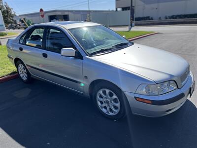 2002 Volvo S40   - Photo 3 - Sacramento, CA 95826