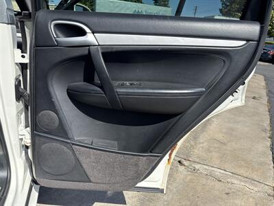 2006 Porsche Cayenne Turbo S   - Photo 34 - Sacramento, CA 95826