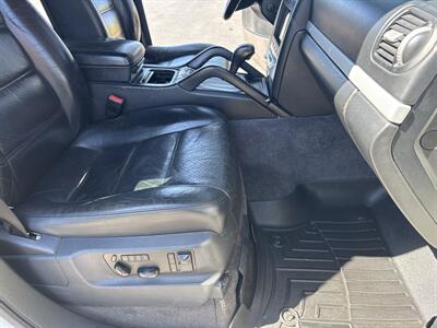 2006 Porsche Cayenne Turbo S   - Photo 36 - Sacramento, CA 95826