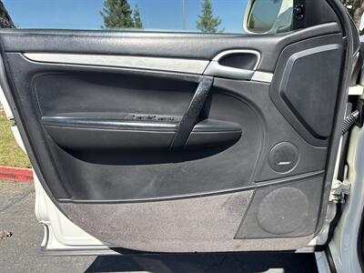 2006 Porsche Cayenne Turbo S   - Photo 26 - Sacramento, CA 95826