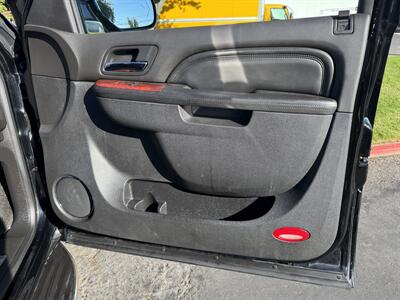 2014 Cadillac Escalade Luxury   - Photo 52 - Sacramento, CA 95826