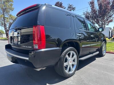 2014 Cadillac Escalade Luxury   - Photo 12 - Sacramento, CA 95826