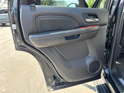 2014 Cadillac Escalade Luxury   - Photo 20 - Sacramento, CA 95826
