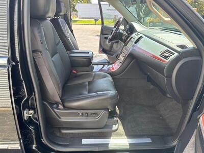 2014 Cadillac Escalade Luxury   - Photo 32 - Sacramento, CA 95826