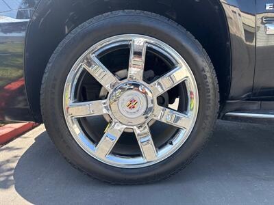 2014 Cadillac Escalade Luxury   - Photo 43 - Sacramento, CA 95826