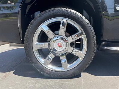 2014 Cadillac Escalade Luxury   - Photo 39 - Sacramento, CA 95826