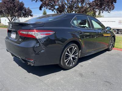 2018 Toyota Camry SE   - Photo 13 - Sacramento, CA 95826