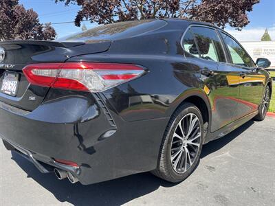 2018 Toyota Camry SE   - Photo 12 - Sacramento, CA 95826