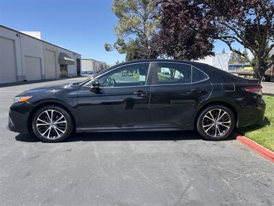 2018 Toyota Camry SE   - Photo 8 - Sacramento, CA 95826