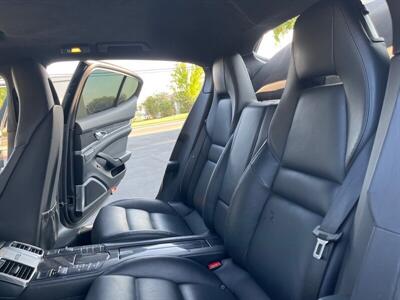 2012 Porsche Panamera Turbo S   - Photo 32 - Sacramento, CA 95826