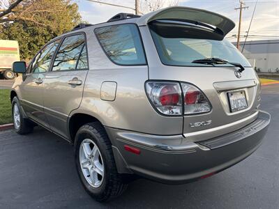 2001 Lexus RX - Photo 9 - Sacramento, CA 95826