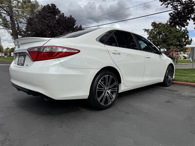 2016 Toyota Camry SE   - Photo 12 - Sacramento, CA 95826