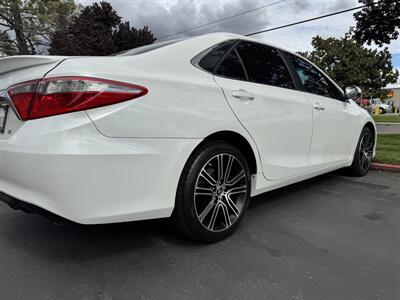 2016 Toyota Camry SE   - Photo 11 - Sacramento, CA 95826