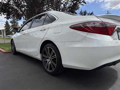2016 Toyota Camry SE   - Photo 8 - Sacramento, CA 95826