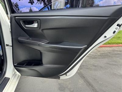 2016 Toyota Camry SE   - Photo 35 - Sacramento, CA 95826