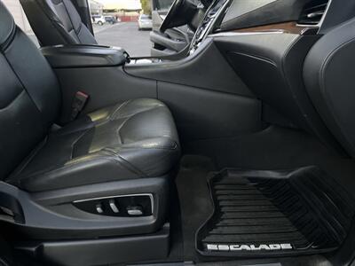 2020 Cadillac Escalade ESV Luxury   - Photo 40 - Sacramento, CA 95826