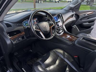 2020 Cadillac Escalade ESV Luxury   - Photo 23 - Sacramento, CA 95826