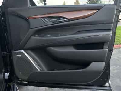 2020 Cadillac Escalade ESV Luxury   - Photo 42 - Sacramento, CA 95826