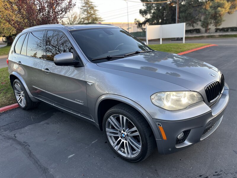 2012 BMW X5 xDrive50i photo 3