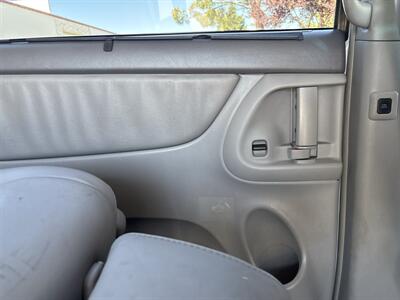2004 Toyota Sienna XLE 7 Passenger   - Photo 39 - Sacramento, CA 95826