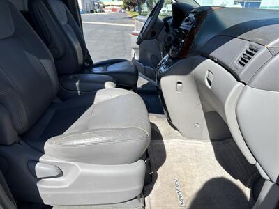 2004 Toyota Sienna XLE 7 Passenger   - Photo 41 - Sacramento, CA 95826