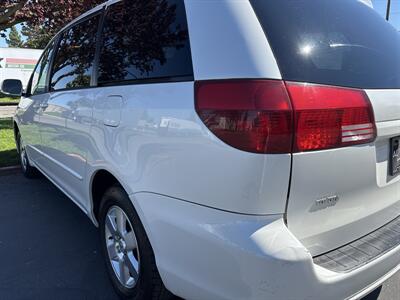 2004 Toyota Sienna XLE 7 Passenger   - Photo 10 - Sacramento, CA 95826