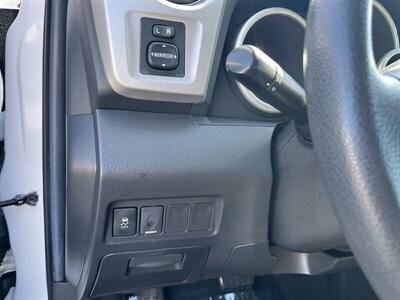 2009 Pontiac Vibe 2.4L   - Photo 43 - Sacramento, CA 95826