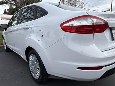 2017 Ford Fiesta S   - Photo 10 - Sacramento, CA 95826