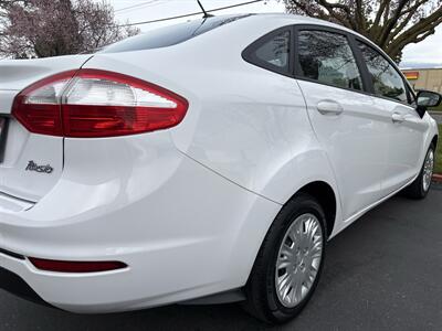 2017 Ford Fiesta S   - Photo 12 - Sacramento, CA 95826