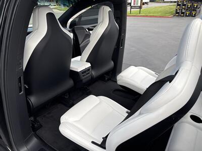 2018 Tesla Model X 75D   - Photo 27 - Sacramento, CA 95826