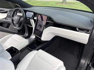 2018 Tesla Model X 75D   - Photo 36 - Sacramento, CA 95826