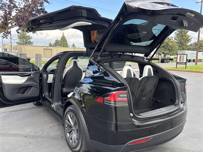 2018 Tesla Model X 75D   - Photo 32 - Sacramento, CA 95826