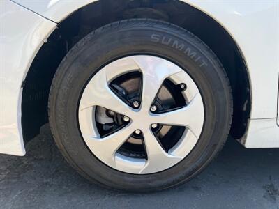 2013 Toyota Prius   - Photo 21 - Sacramento, CA 95826