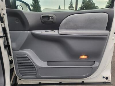 1999 Toyota Sienna CE   - Photo 40 - Sacramento, CA 95826