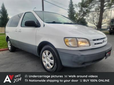 1999 Toyota Sienna CE   - Photo 1 - Sacramento, CA 95826