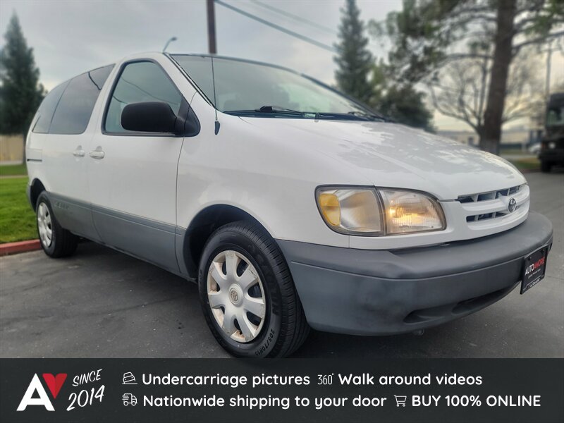 1999 Toyota Sienna CE   - Photo 1 - Sacramento, CA 95826