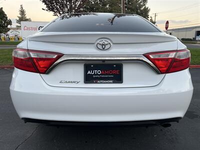 2017 Toyota Camry SE   - Photo 11 - Sacramento, CA 95826