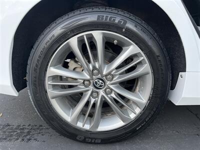 2017 Toyota Camry SE   - Photo 17 - Sacramento, CA 95826