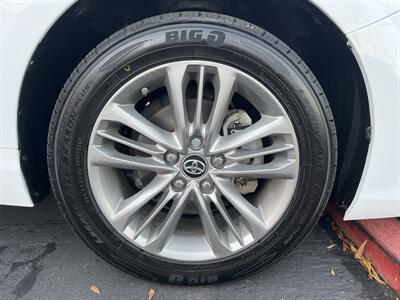 2017 Toyota Camry SE   - Photo 15 - Sacramento, CA 95826