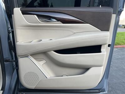 2016 Cadillac Escalade ESV Luxury Collection   - Photo 38 - Sacramento, CA 95826