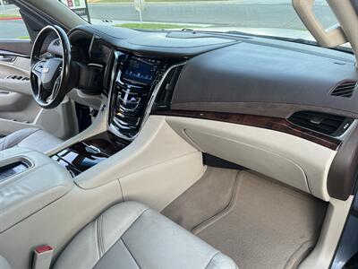 2016 Cadillac Escalade ESV Luxury Collection   - Photo 39 - Sacramento, CA 95826