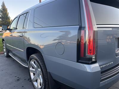 2016 Cadillac Escalade ESV Luxury Collection   - Photo 10 - Sacramento, CA 95826