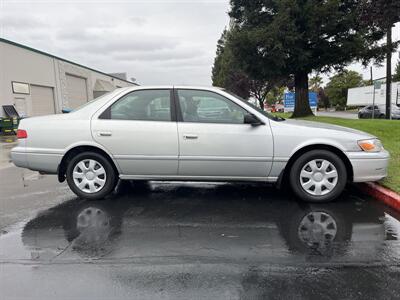 2000 Toyota Camry LE   - Photo 13 - Sacramento, CA 95826