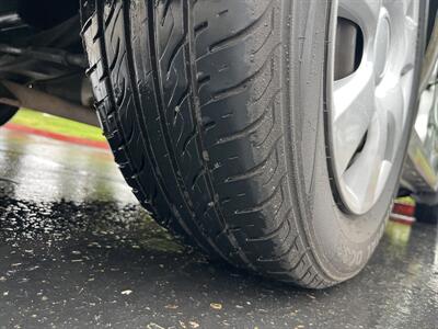 2000 Toyota Camry LE   - Photo 17 - Sacramento, CA 95826