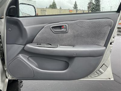 2000 Toyota Camry LE   - Photo 35 - Sacramento, CA 95826