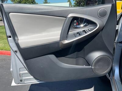 2009 Toyota RAV4 Sport   - Photo 28 - Sacramento, CA 95826