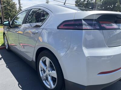 2014 Chevrolet Volt   - Photo 10 - Sacramento, CA 95826