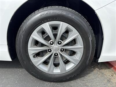 2017 Toyota Camry LE   - Photo 15 - Sacramento, CA 95826