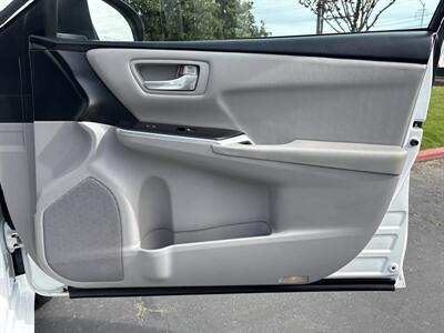 2017 Toyota Camry LE   - Photo 38 - Sacramento, CA 95826